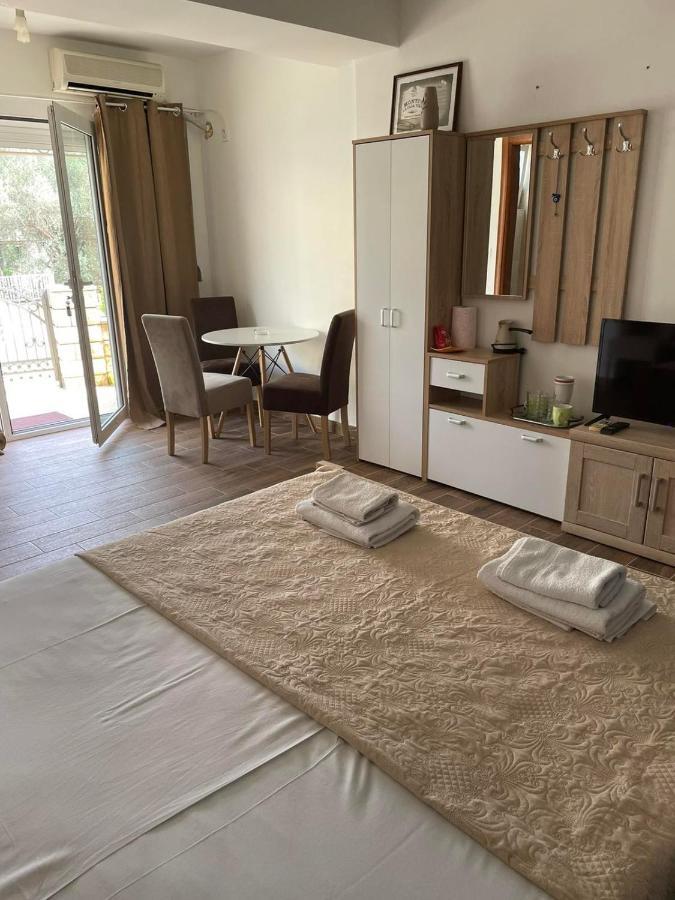 Apartmani Marina Kopitovic Petrovac na moru Exterior foto