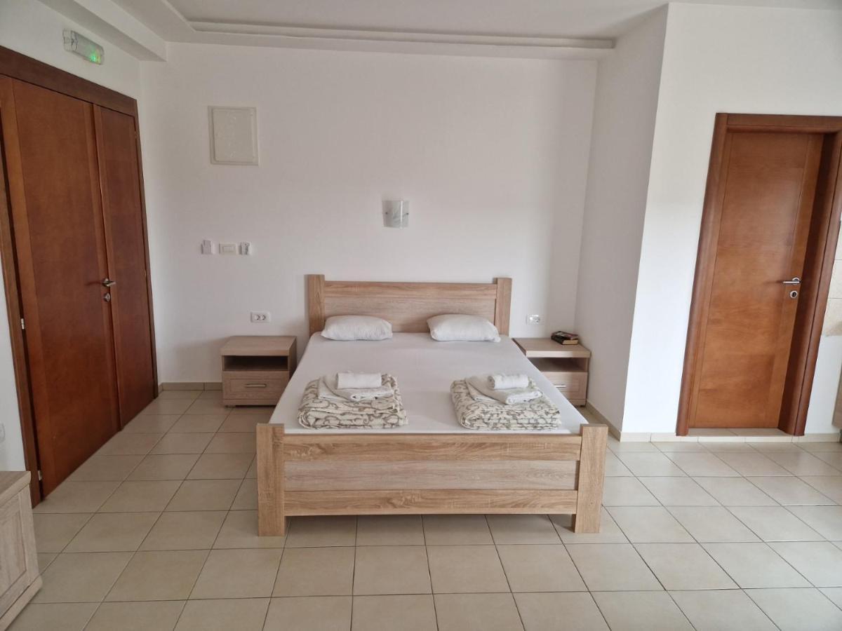 Apartmani Marina Kopitovic Petrovac na moru Exterior foto