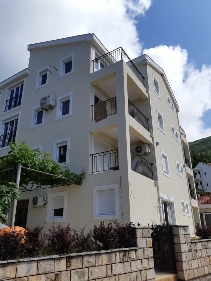Apartmani Marina Kopitovic Petrovac na moru Exterior foto