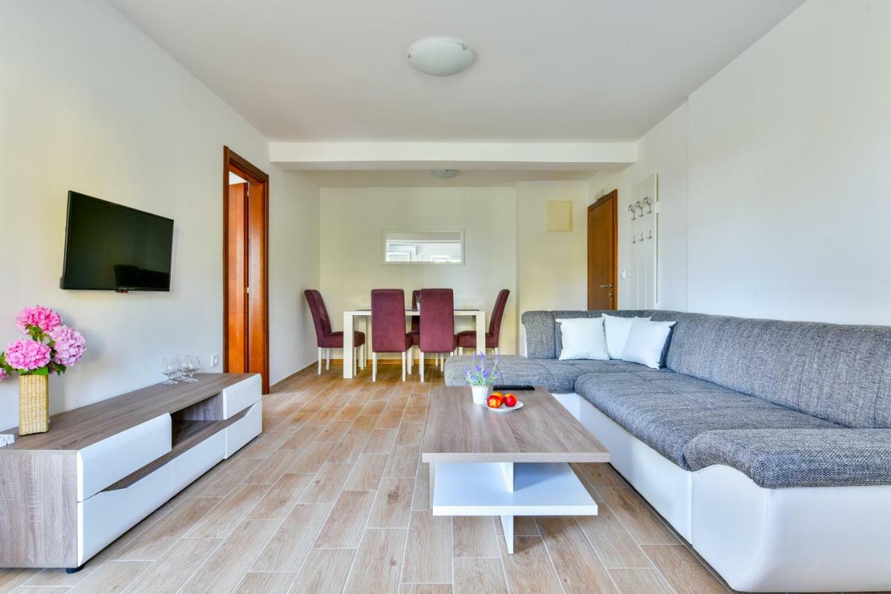 Apartmani Marina Kopitovic Petrovac na moru Exterior foto