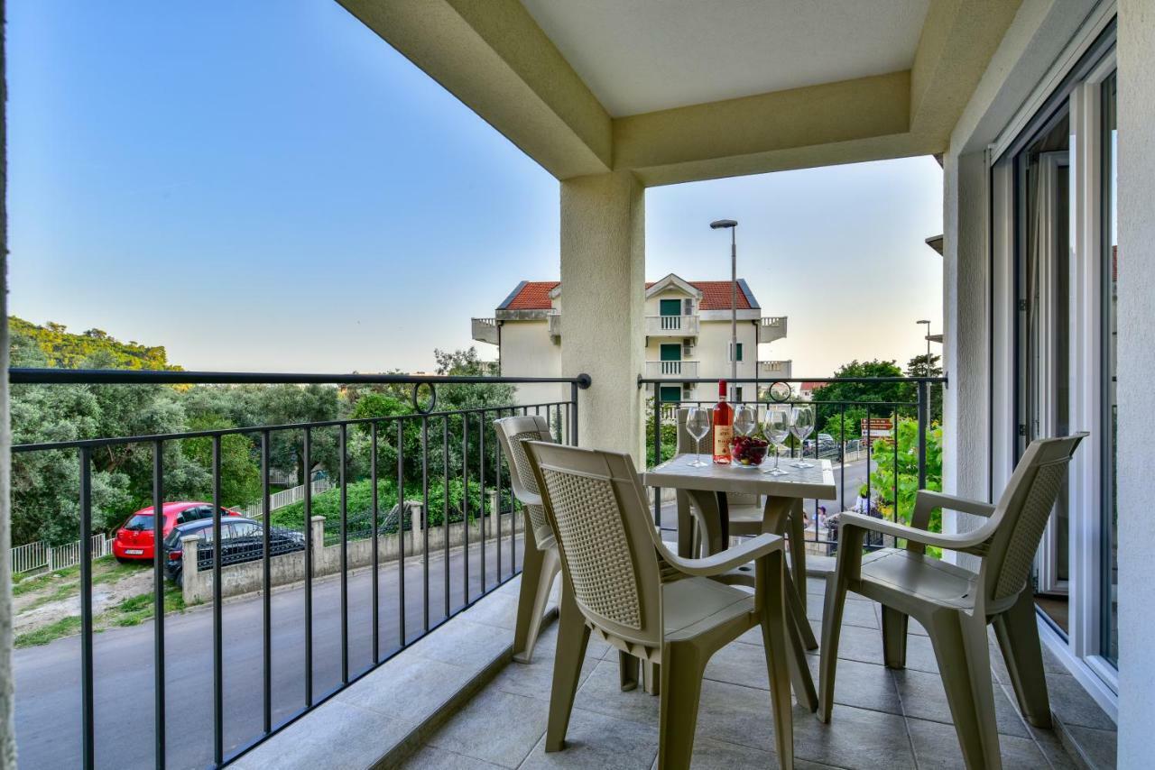 Apartmani Marina Kopitovic Petrovac na moru Exterior foto
